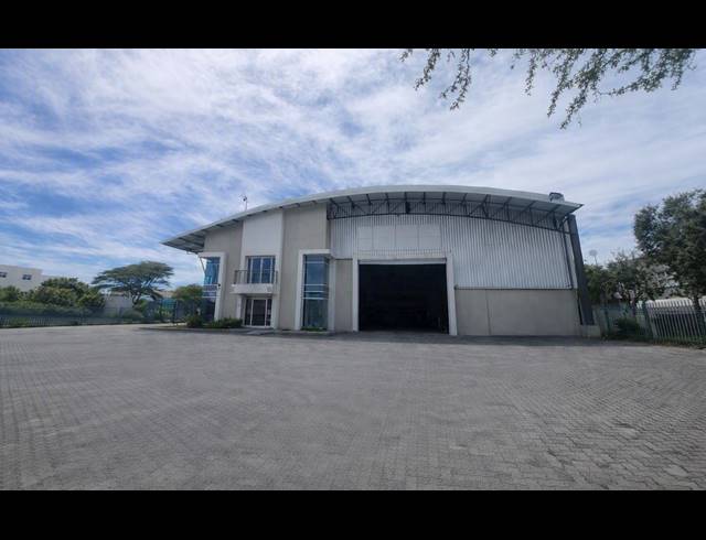 1,700M² WAREHOUSE TO LET IN AIRPORT INDUSTRIA